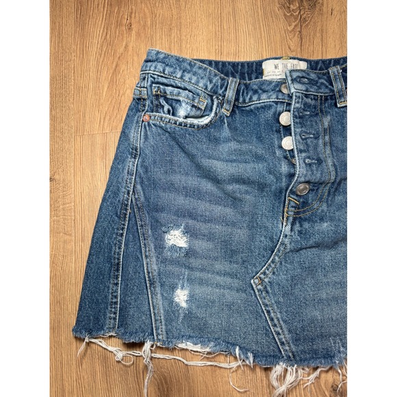 We The Free Free People Denim Mini Skirt Button Fly Distressed Blue Size 27 - Picture 3 of 9